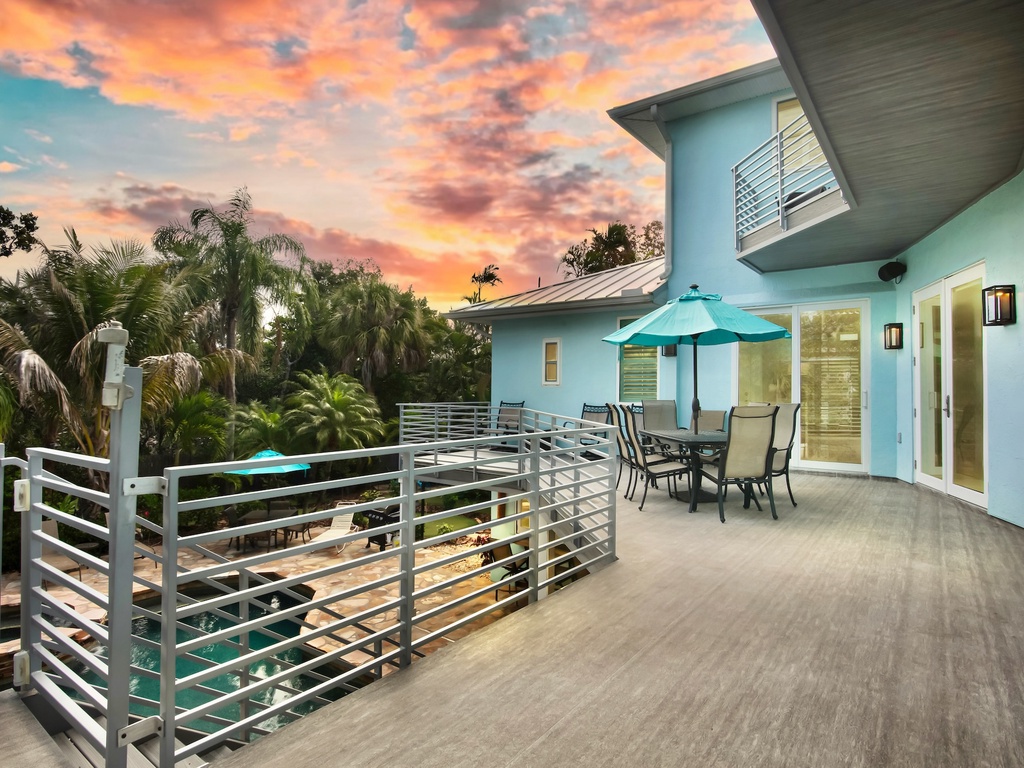 Outdoor Seating Overlooking Pool