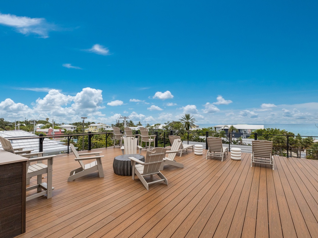 Rooftop Deck