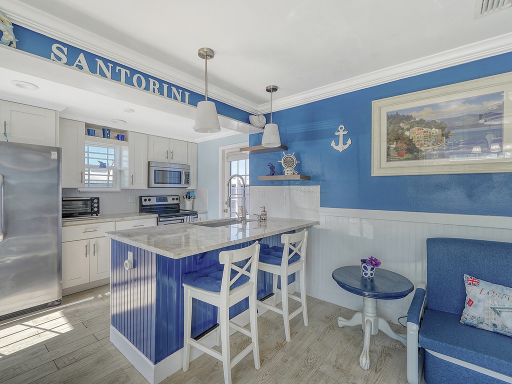 Kitchen Island - AMI Accommodations