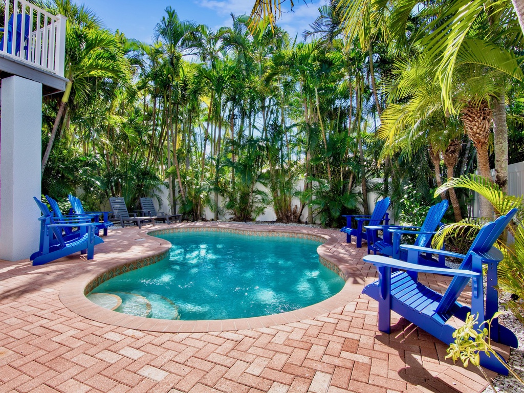 Castaway Cottage