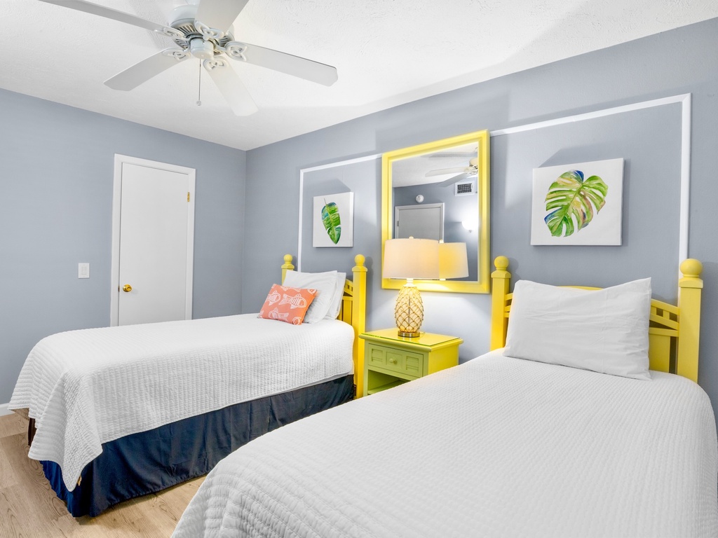 Second Bedroom, Two twin beds