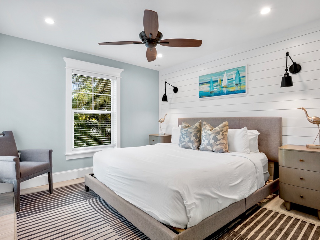 Second Bedroom, King