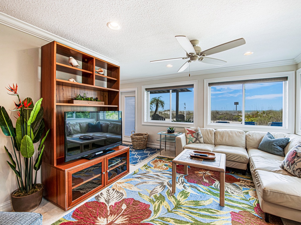 Side B - Main Floor - Living Area