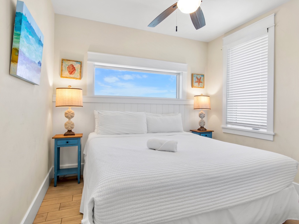 Second Bedroom, King bed
