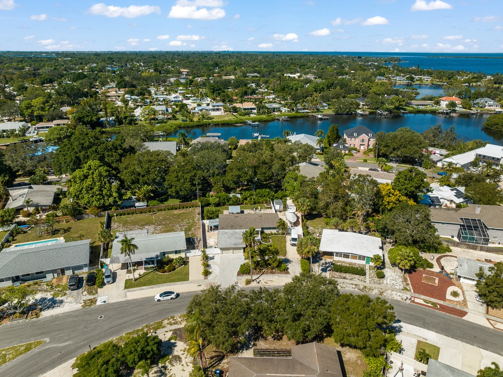 A Piece of Paradise by AMI Locals