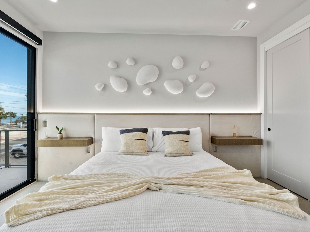 Primary Bedroom, King