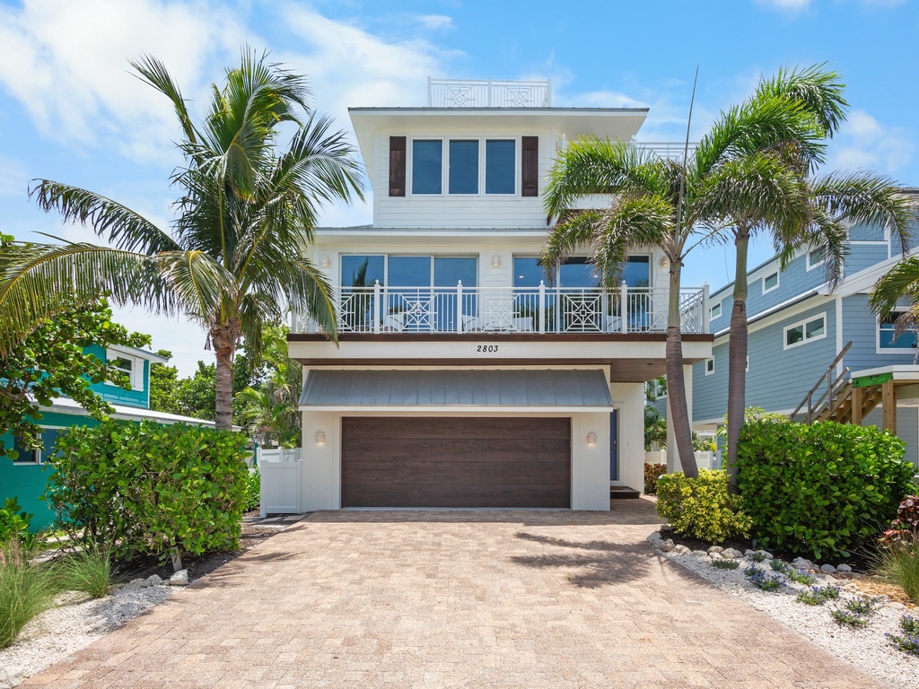 Avalon by AMI Locals