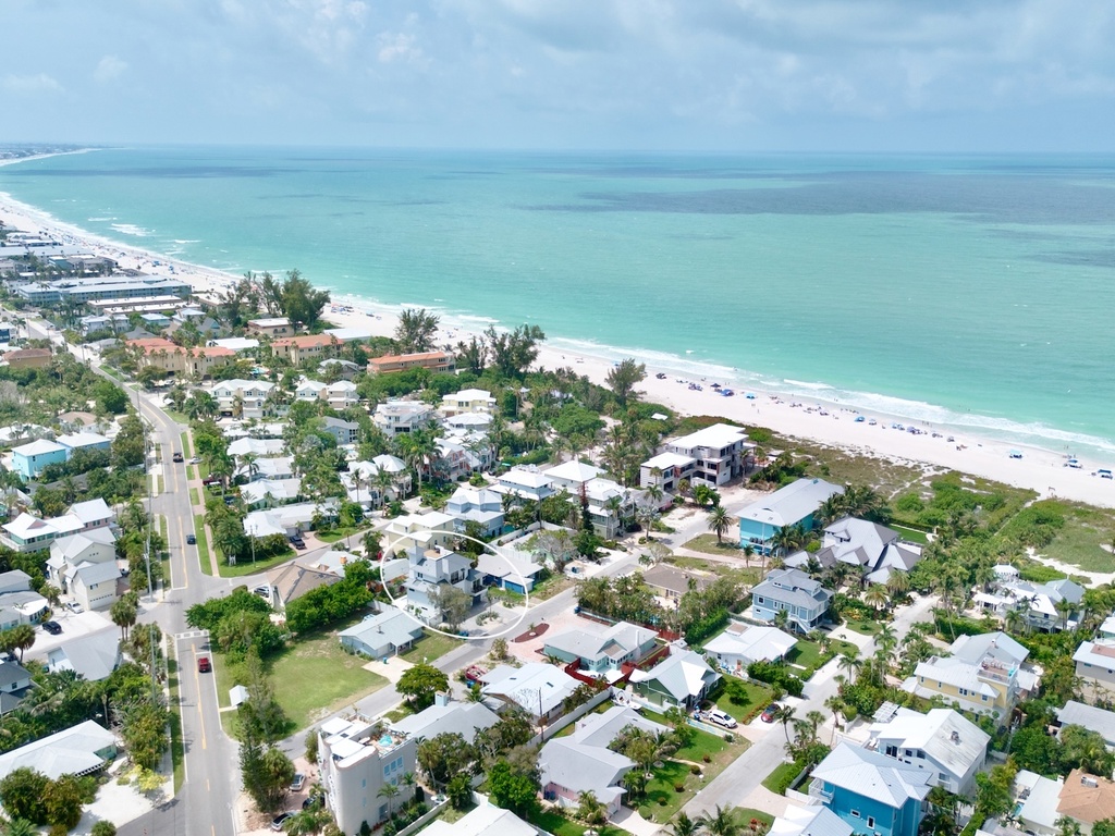 Aerial View - La Dolce Vita by AMI Locals