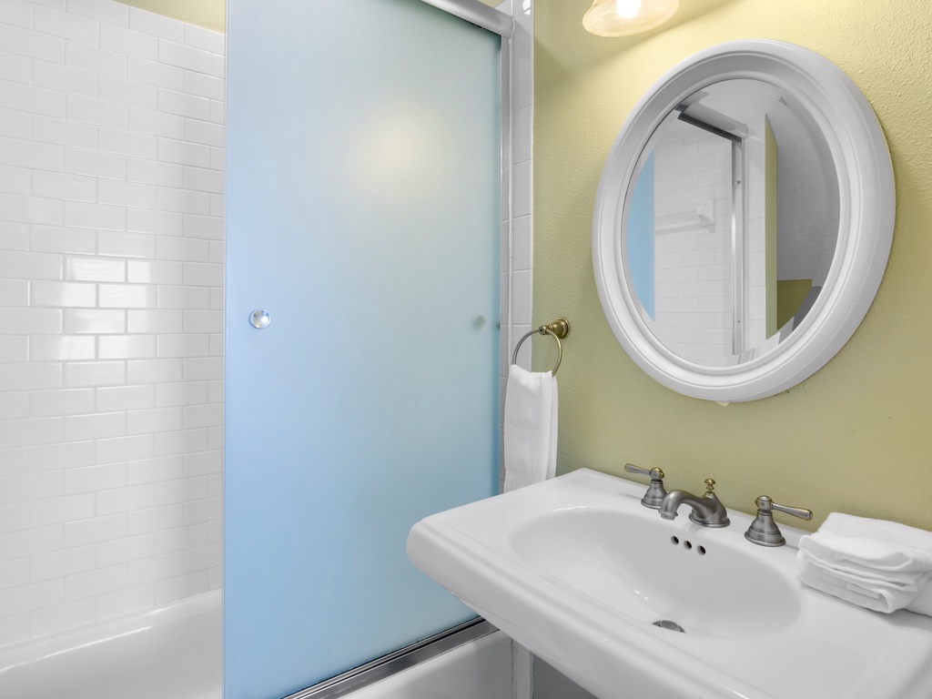 Primary Bathroom, Ensuite