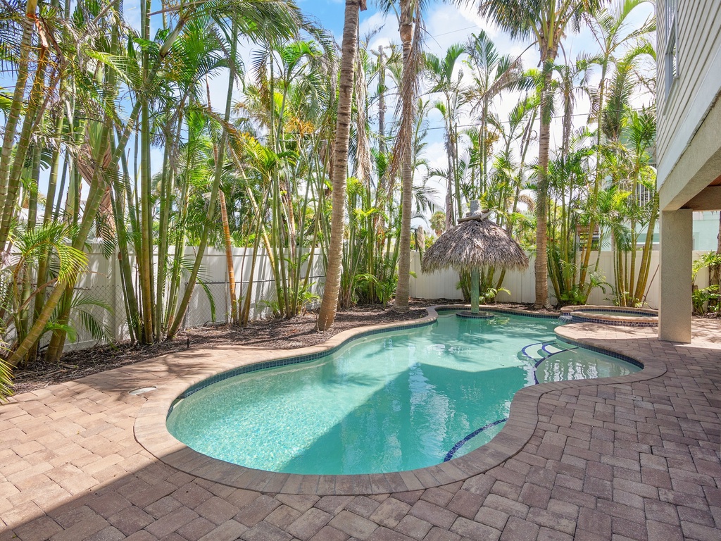 Private Pool and Spa