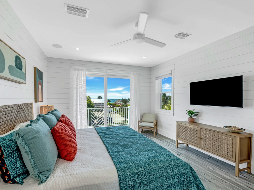 Primary Bedroom - King