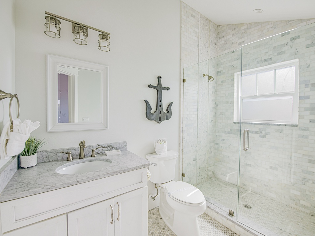 Serenity Beach - AMI Locals