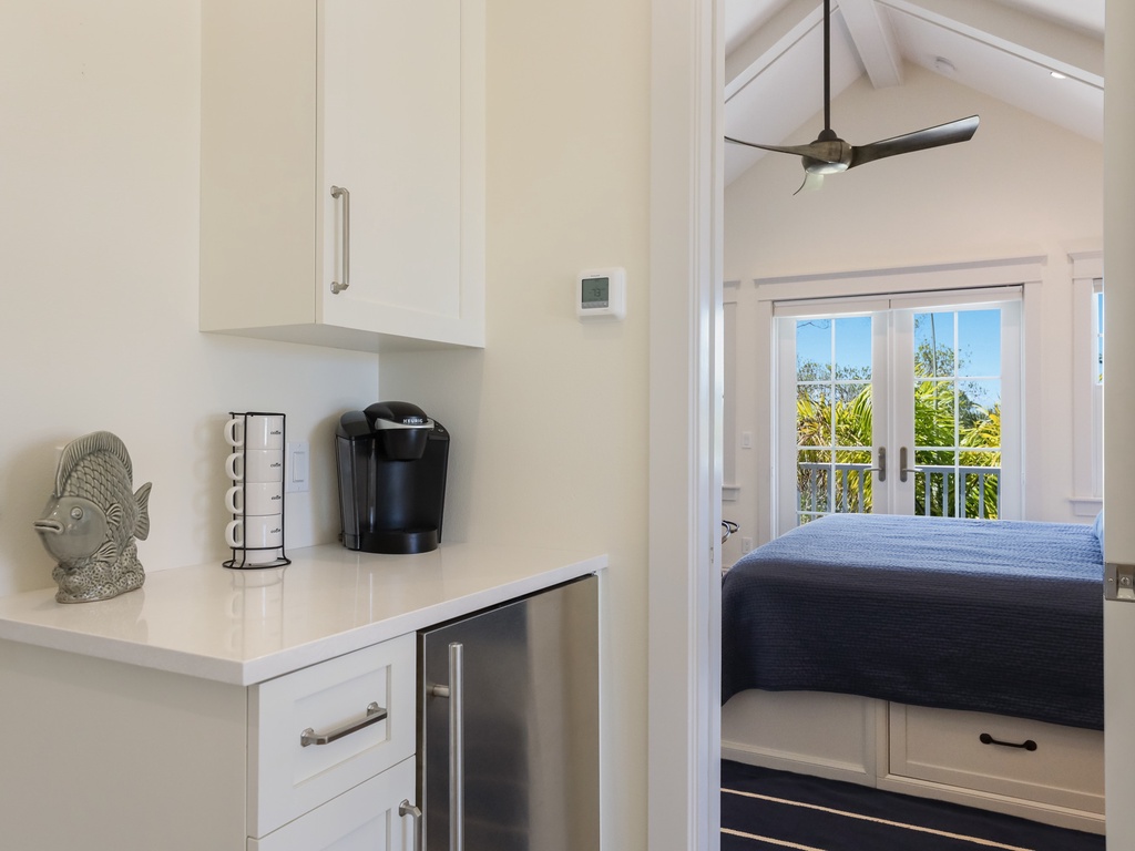 Additional Bedroom - King -Kitchenette