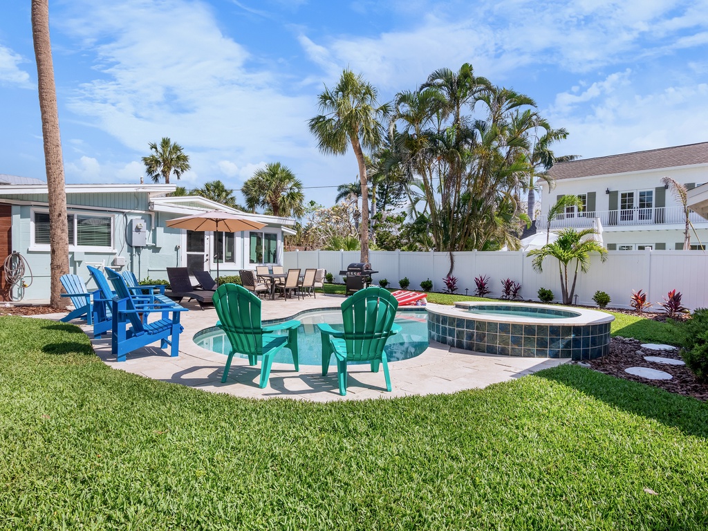Poolside Seating