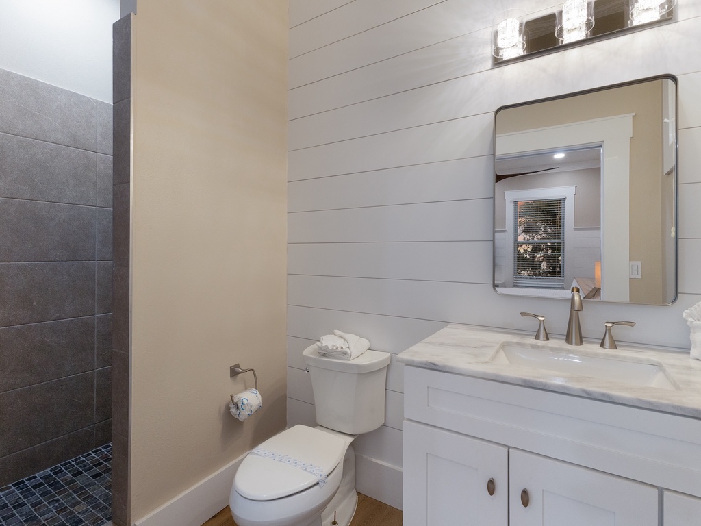 Second Bathroom, Ensuite