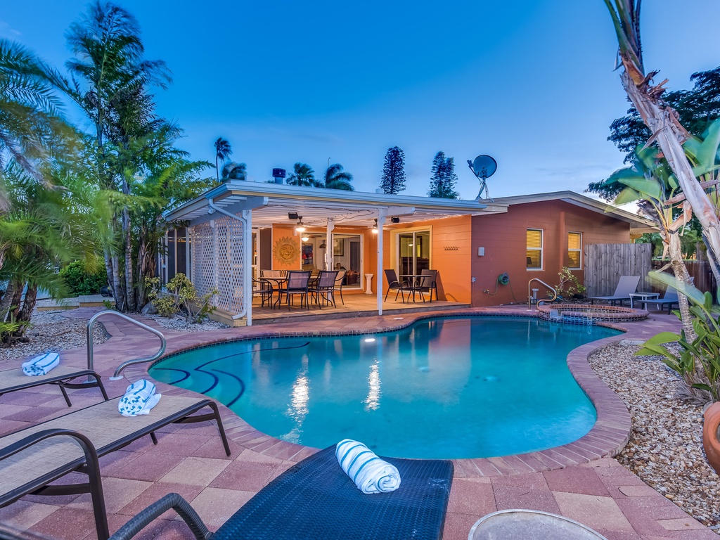 Private Pool and Spa