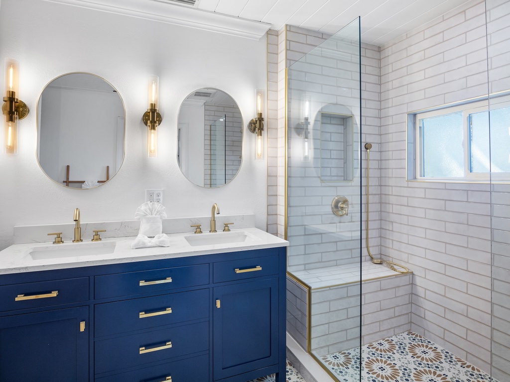 Primary Bathroom, Ensuite