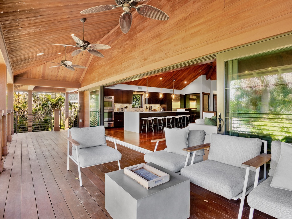 Private covered balcony with living space