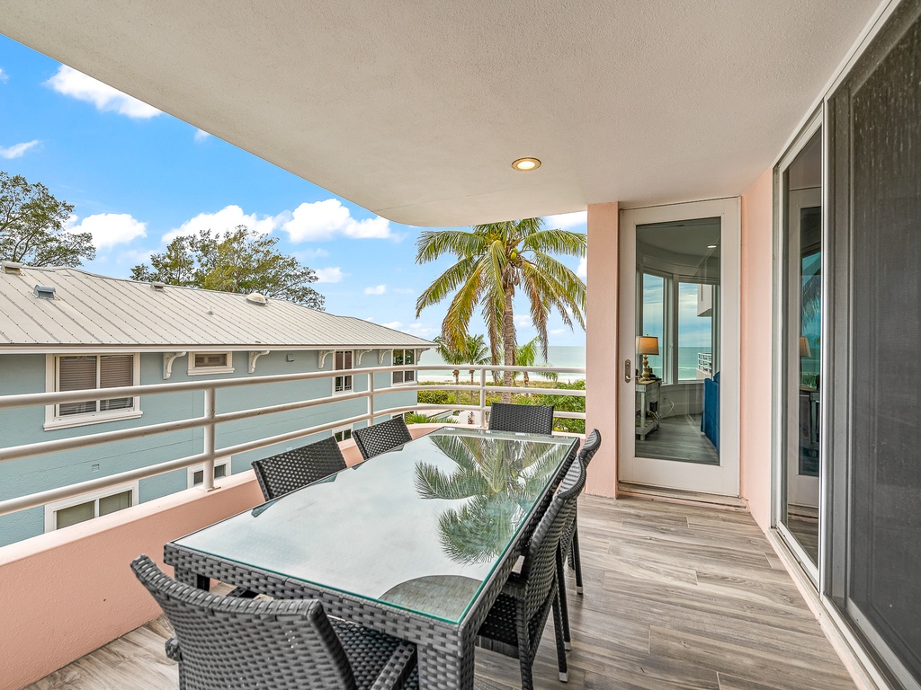 Balcony with Seating Space