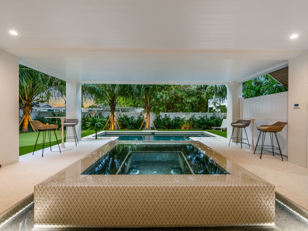 Private Pool and Spa