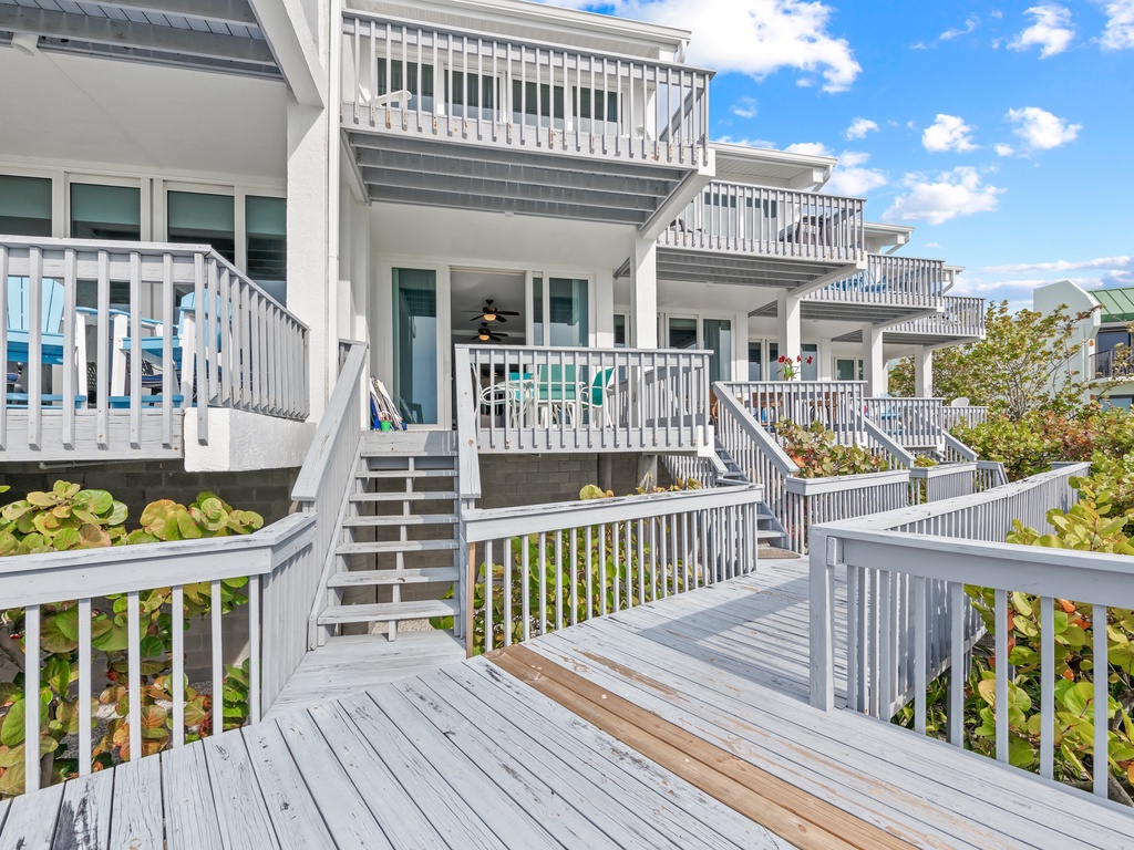 Exterior of Hidden Cove 4