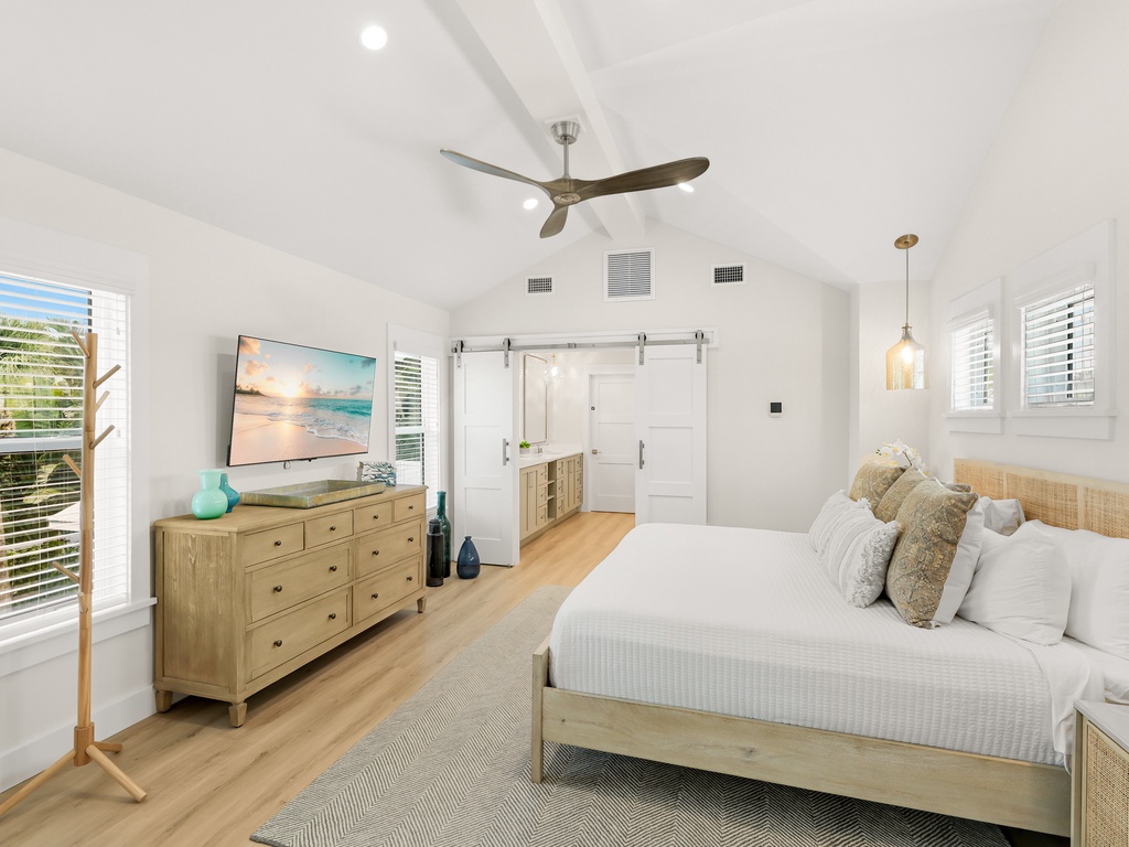 Primary Bedroom, King