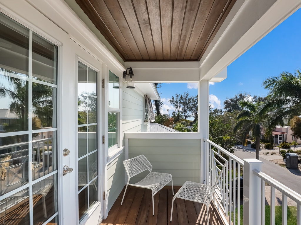 Primary Bedroom (3rd Floor), King bed