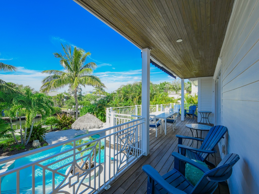 Serenity Beach - AMI Locals