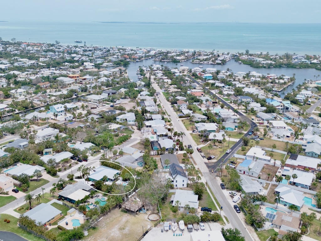 Casa Allegria by Anna Maria Island Accommodations