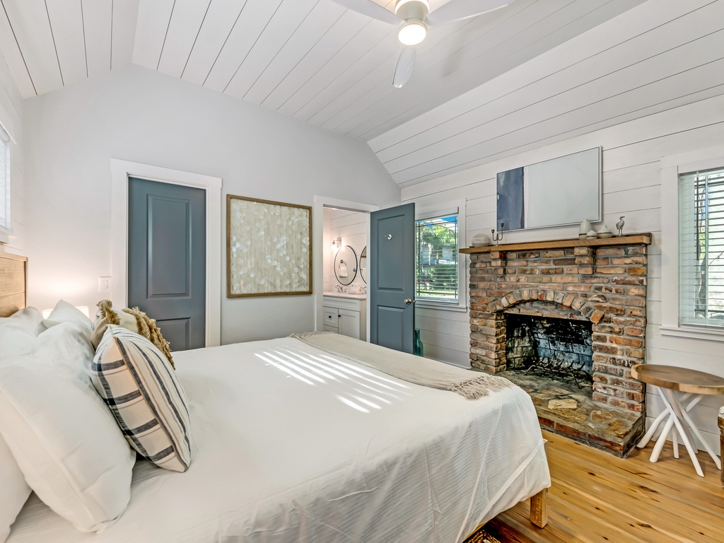 Primary Bedroom - King