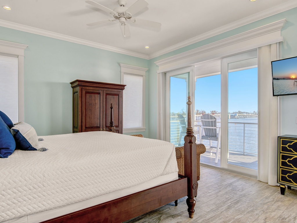 Primary Bedroom, King