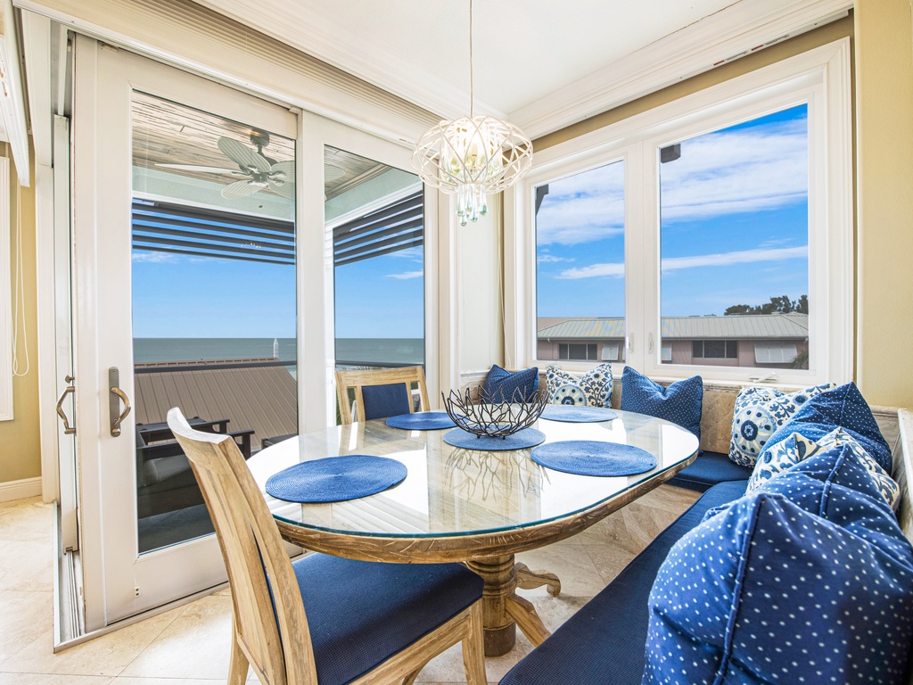 Side A - Upper Level - Dining Area
