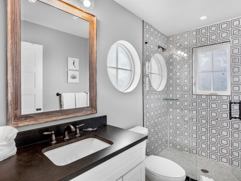 Second Bedroom, Ensuite Bathroom