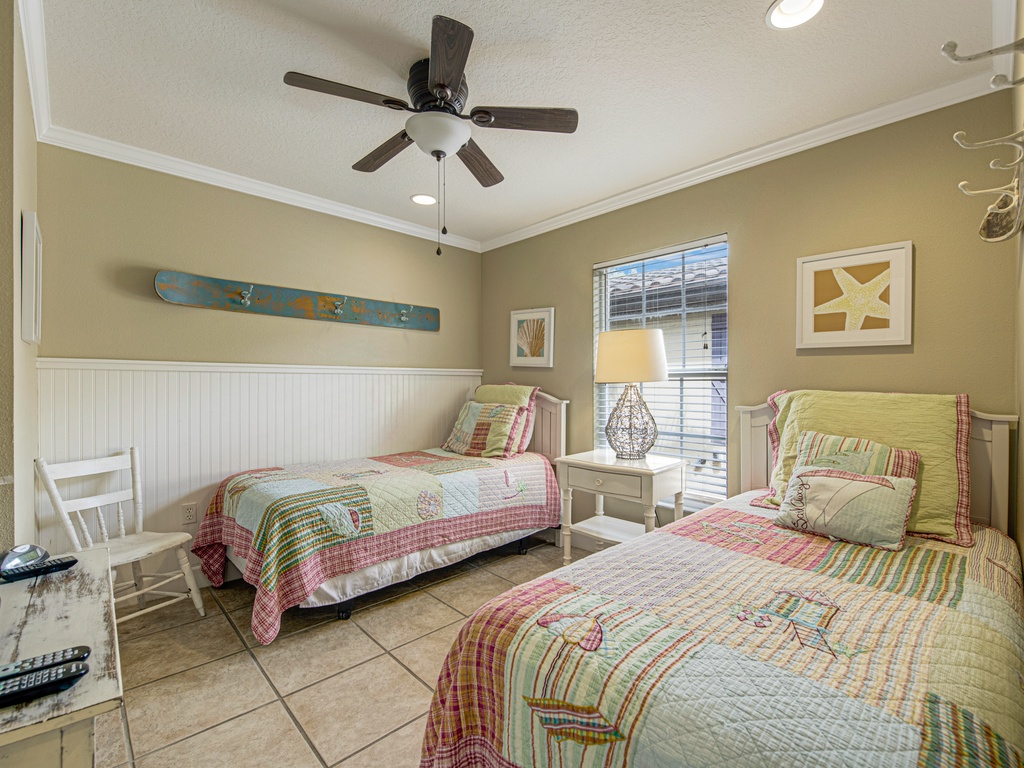 Third Bedroom - Two Twins