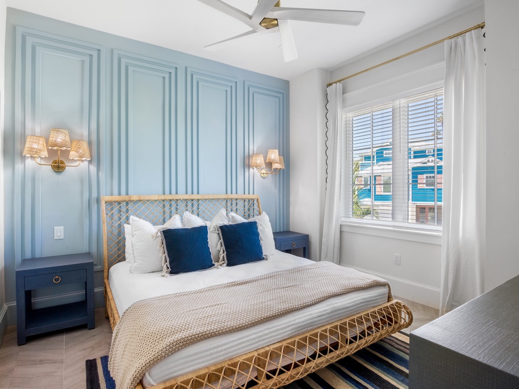 Second Bedroom, King