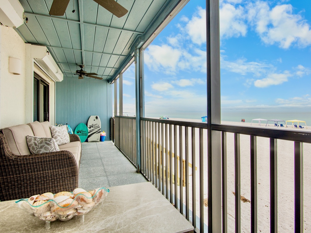 Balcony furnished for comfort