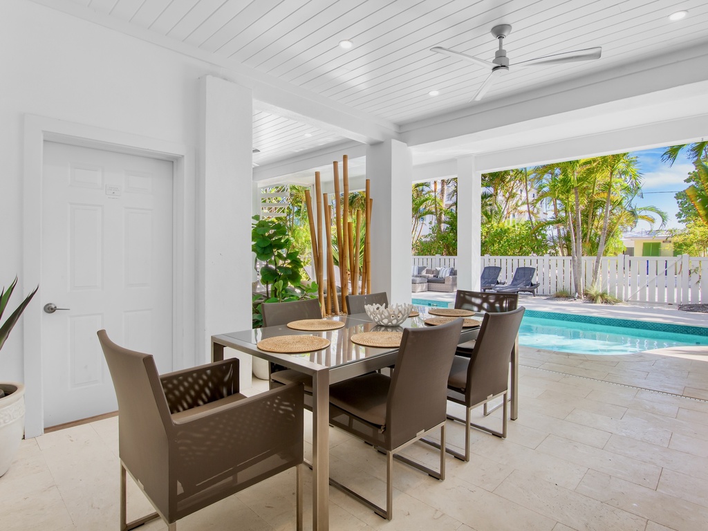 Outdoor Dining Area