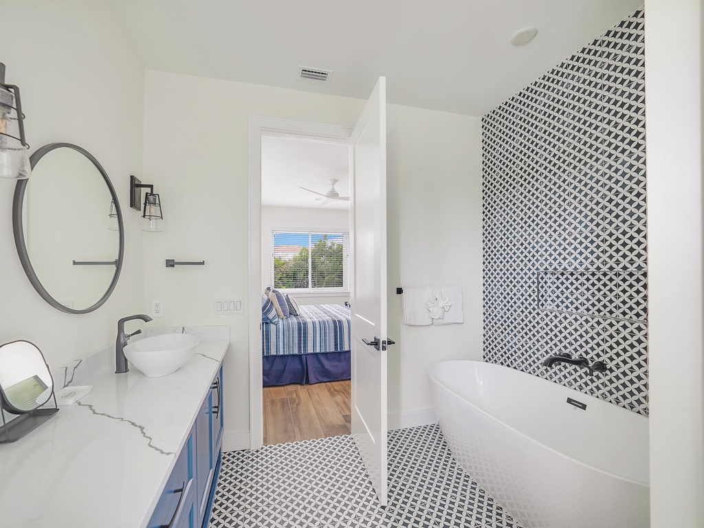 Sea Gal - AMI Locals