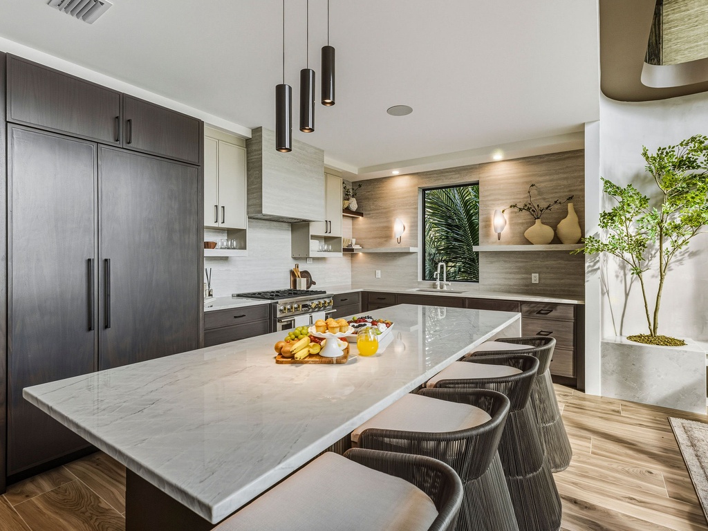 Kitchen island with spacious countertop