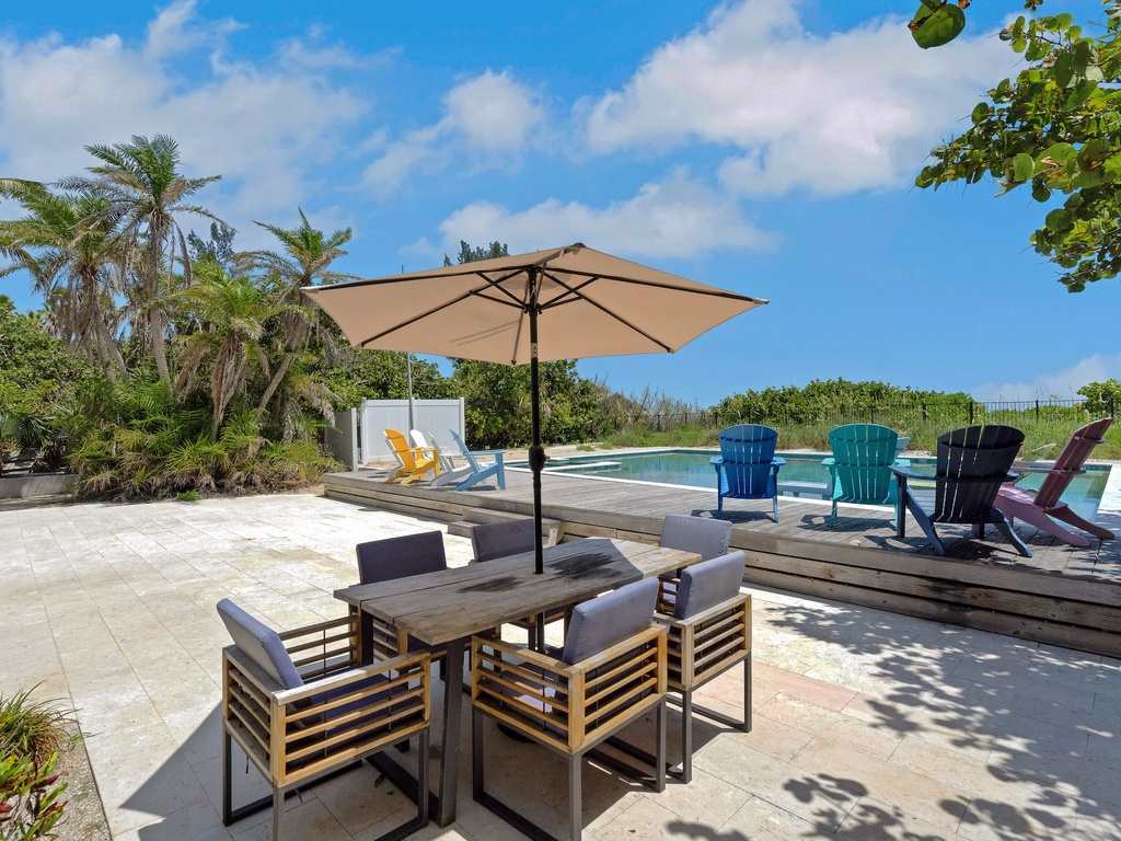 Poolside Dining Area