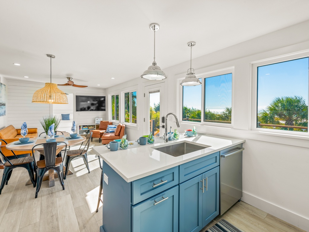 Fully equipped modern kitchen