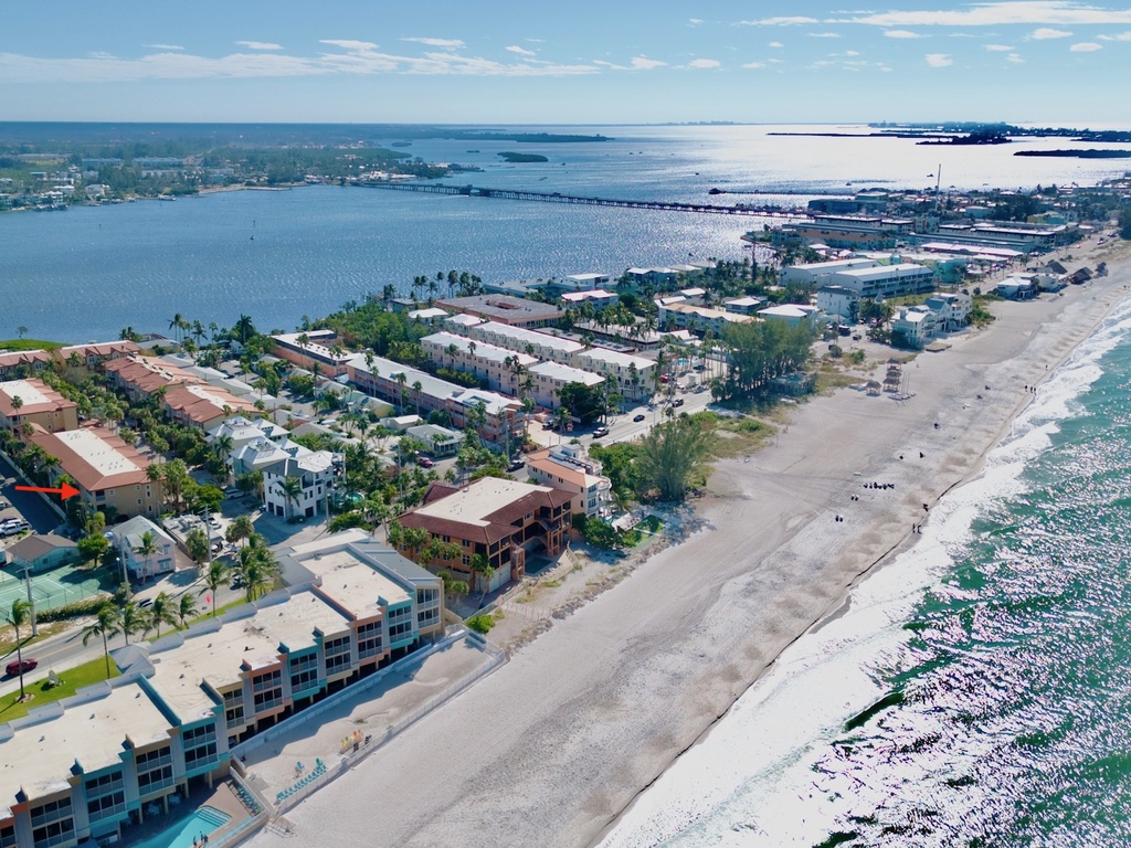 Perfect location near the ocean