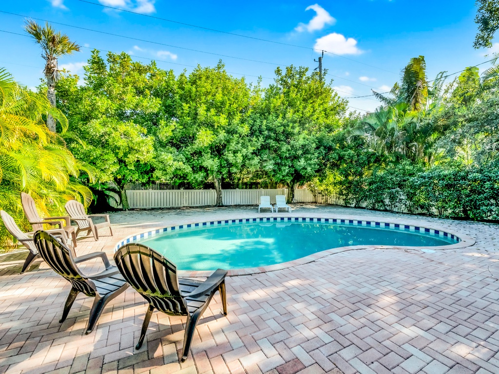 Secluded Private Pool