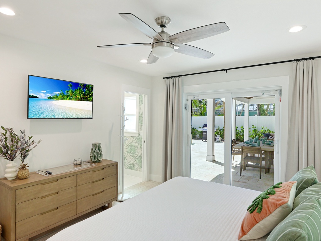 Second Bedroom, King