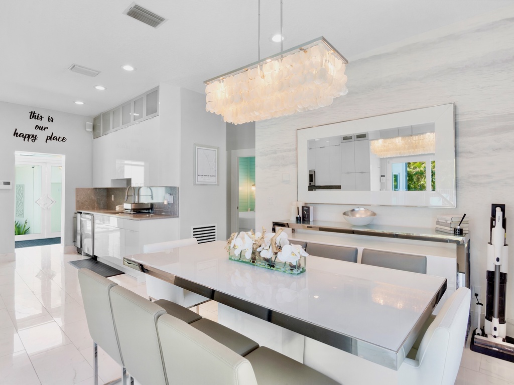 Additional Dining Area