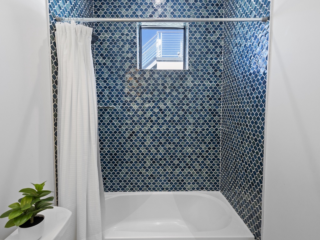 Fifth Bathroom, Ensuite