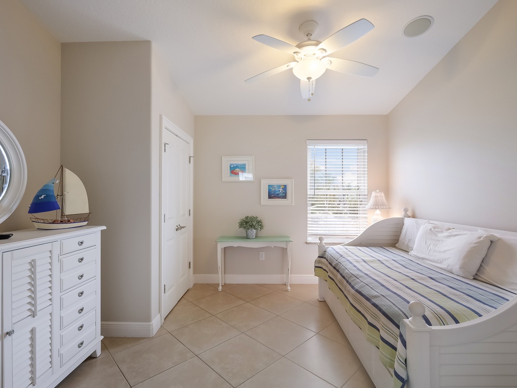 Sixth Bedroom - Twin bed with twin trundle