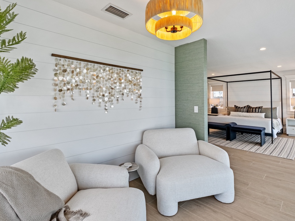 Second Bedroom, King