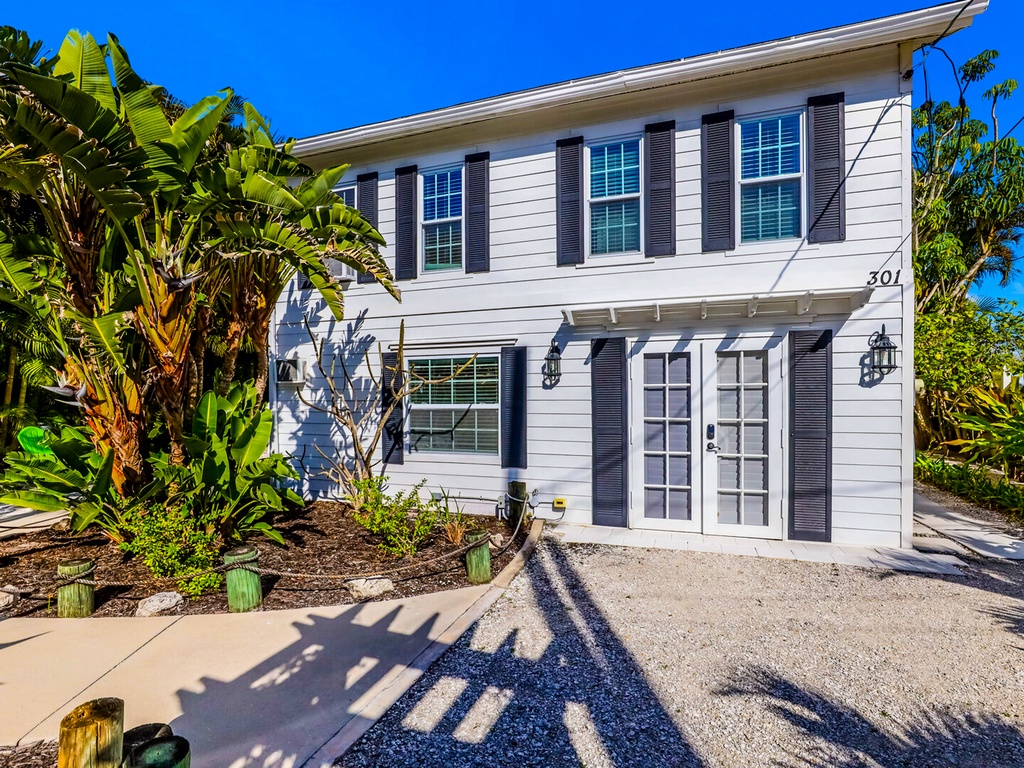 Private Home - Upstairs Living Space