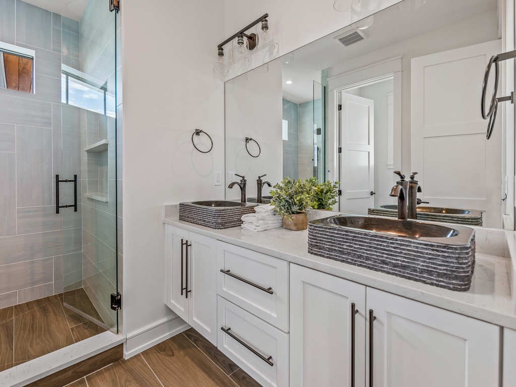 Primary Bathroom - Ensuite